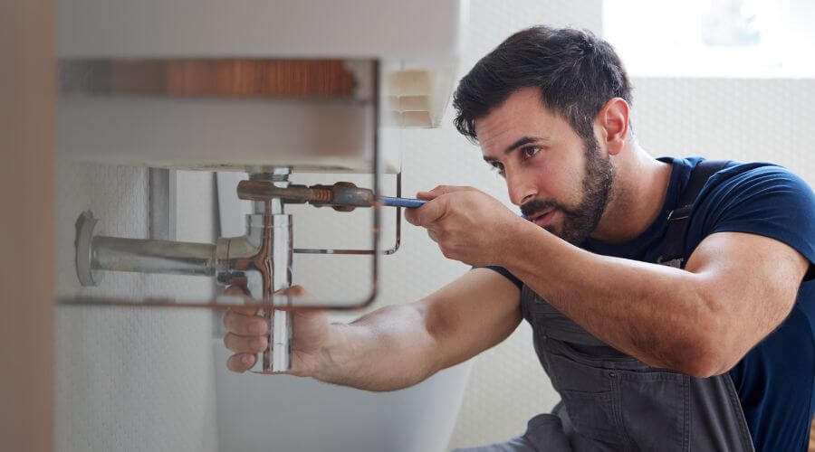 Local tankless water heater installation in Alton, MO